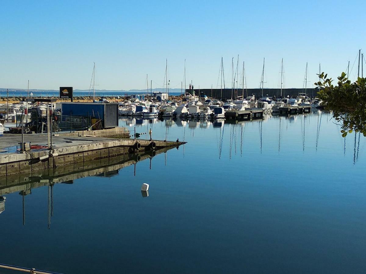 Apartamento En Puerto De Roquetas De Mar Apartment Luaran gambar