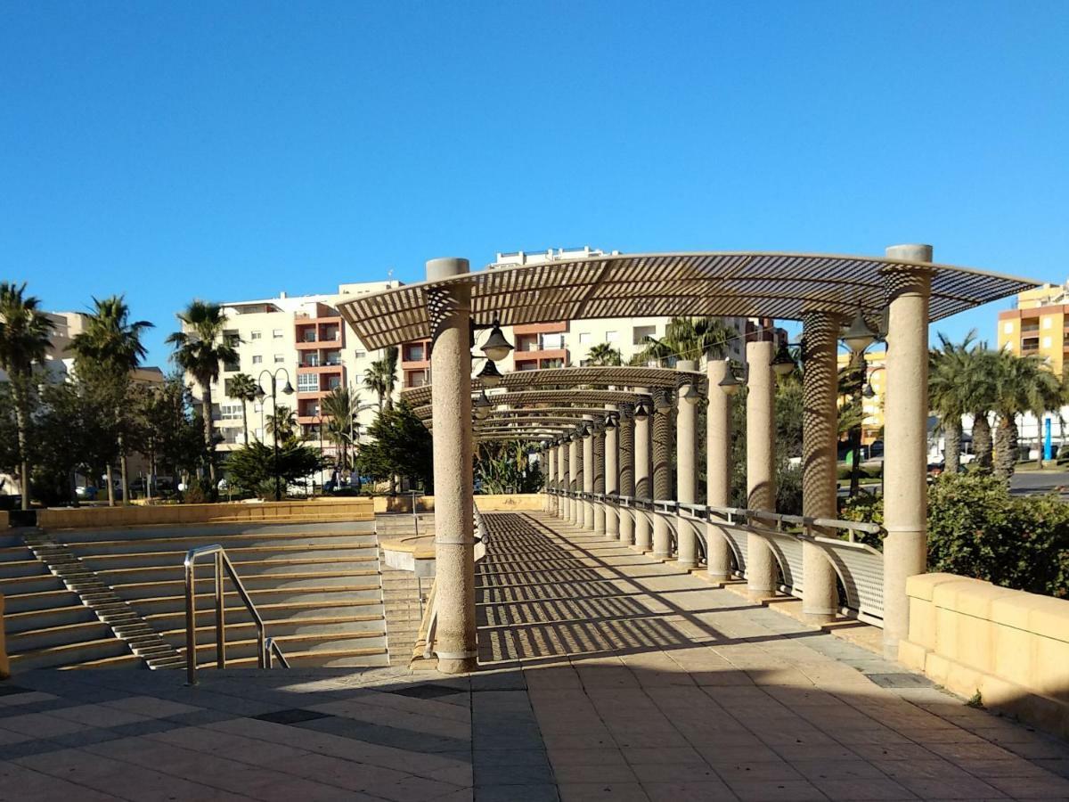 Apartamento En Puerto De Roquetas De Mar Apartment Luaran gambar