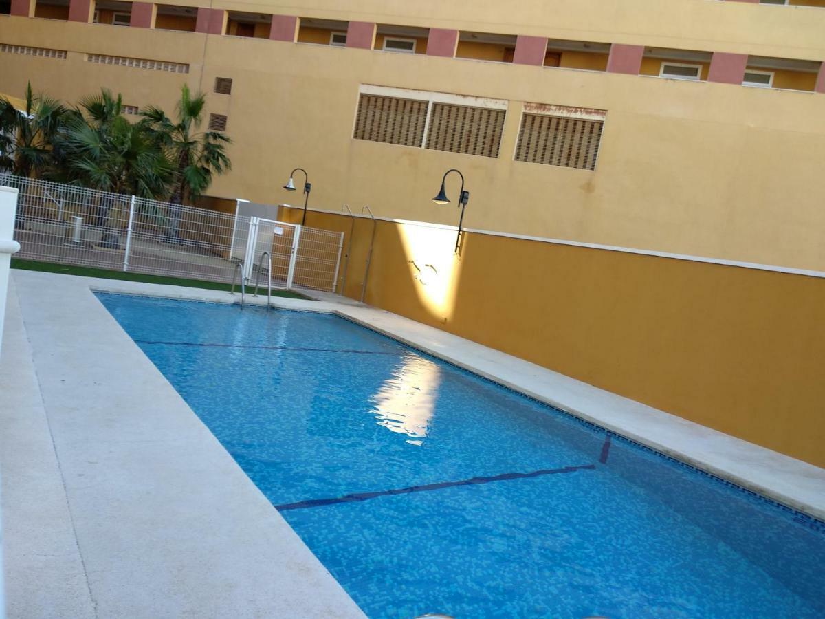 Apartamento En Puerto De Roquetas De Mar Apartment Luaran gambar