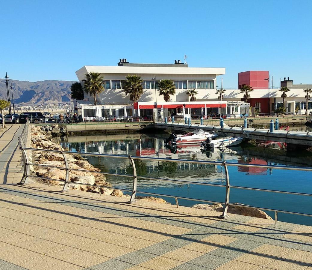 Apartamento En Puerto De Roquetas De Mar Apartment Luaran gambar